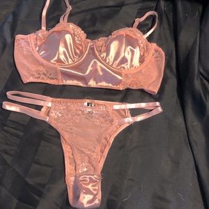 Pretty little things set